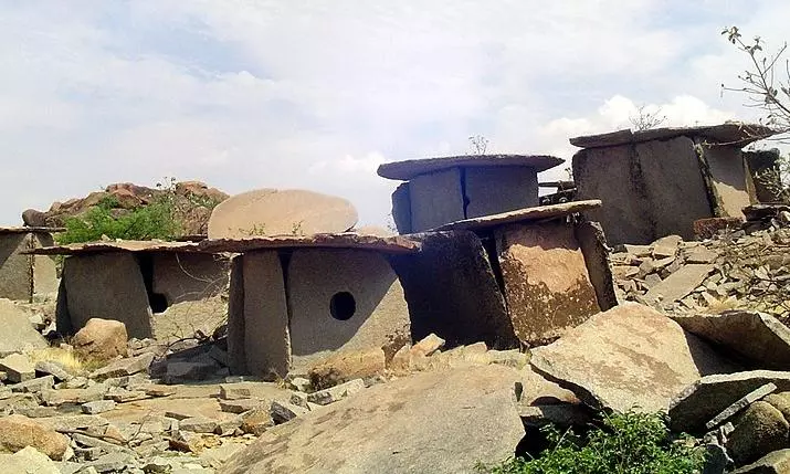 Hirebenakal megalithic site, nuclear power plant