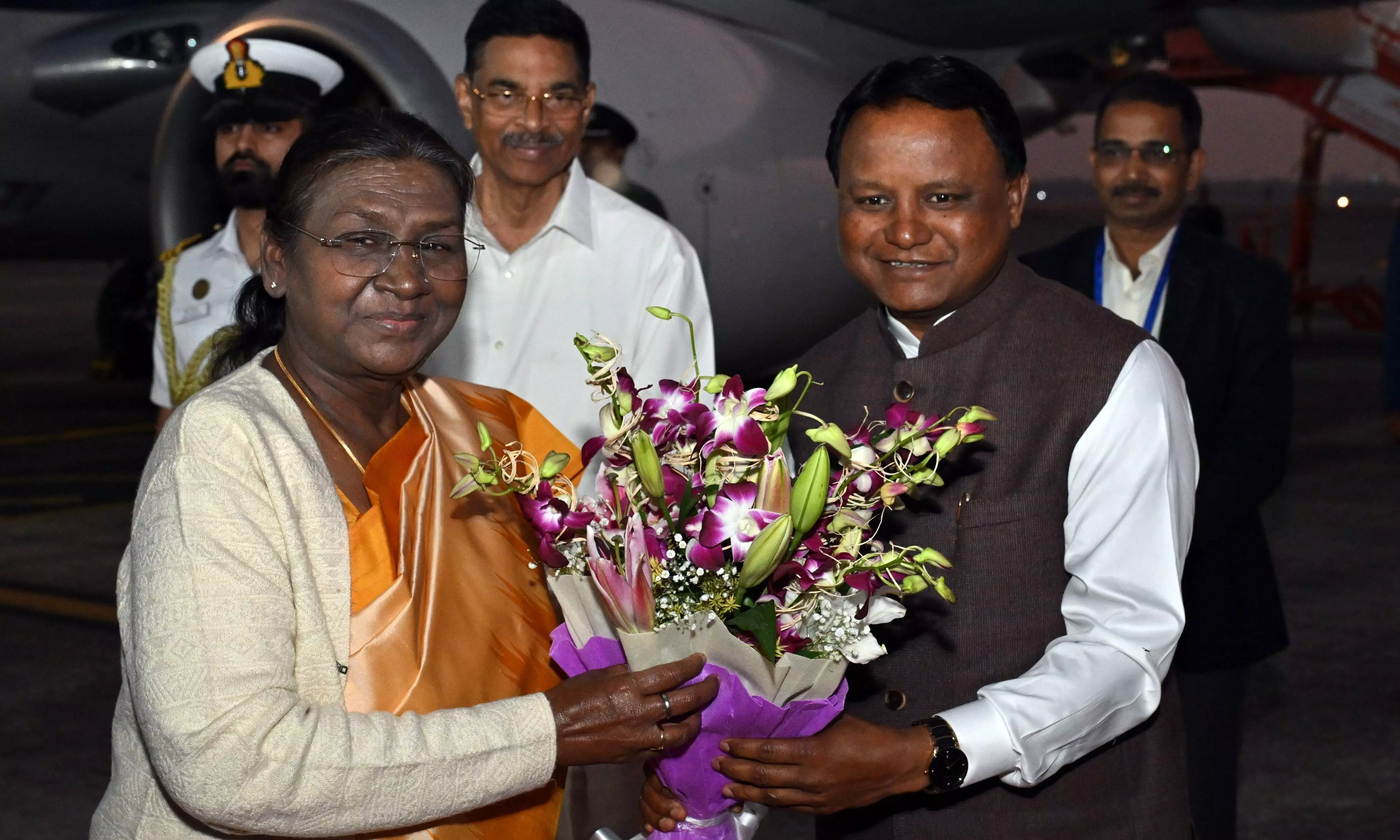 President Droupadi Murmu with Odisha Chief Minister Mohan Charan Majhi