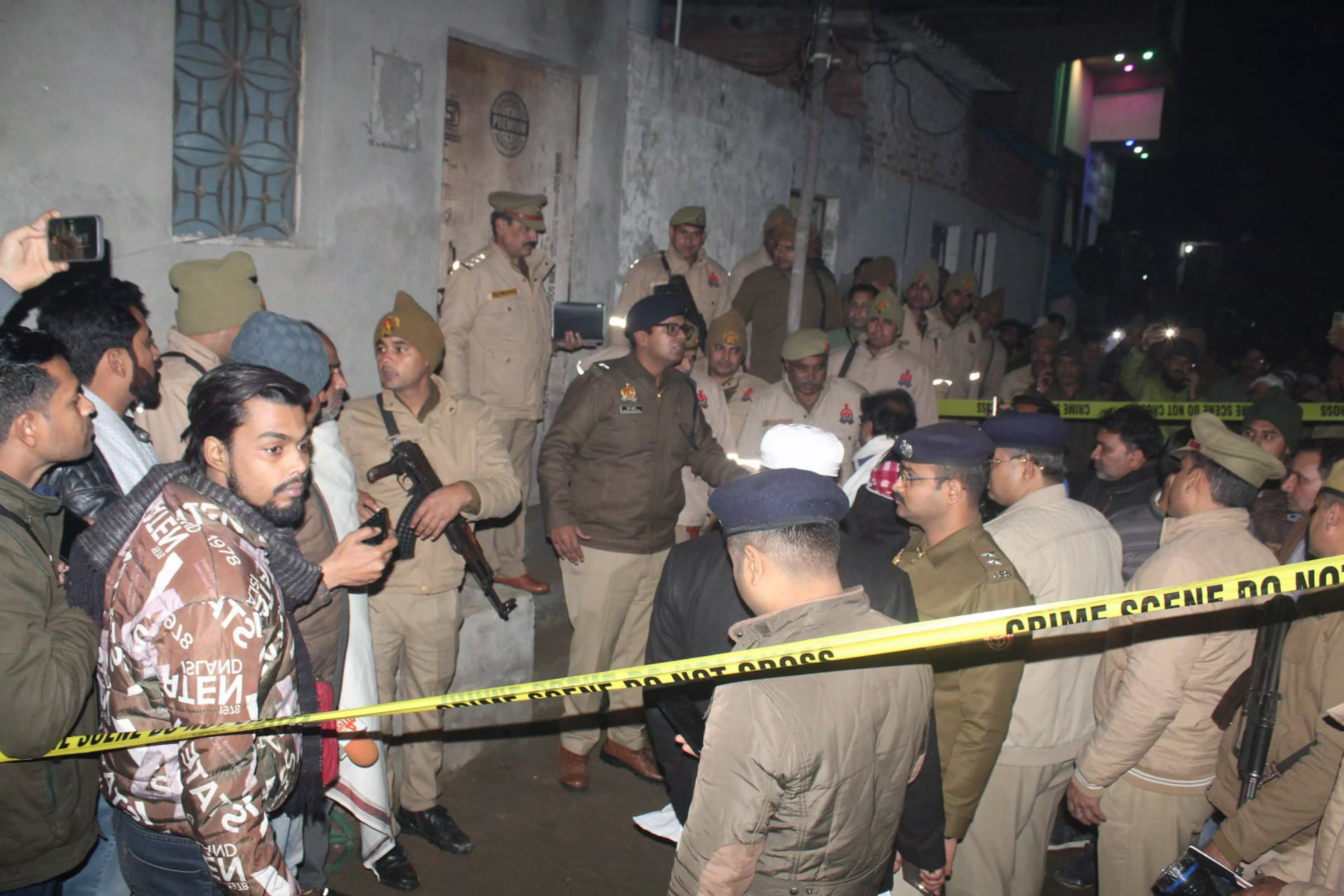 Uttar Pradesh: 2 held as 5 of family found dead at home in Meerut