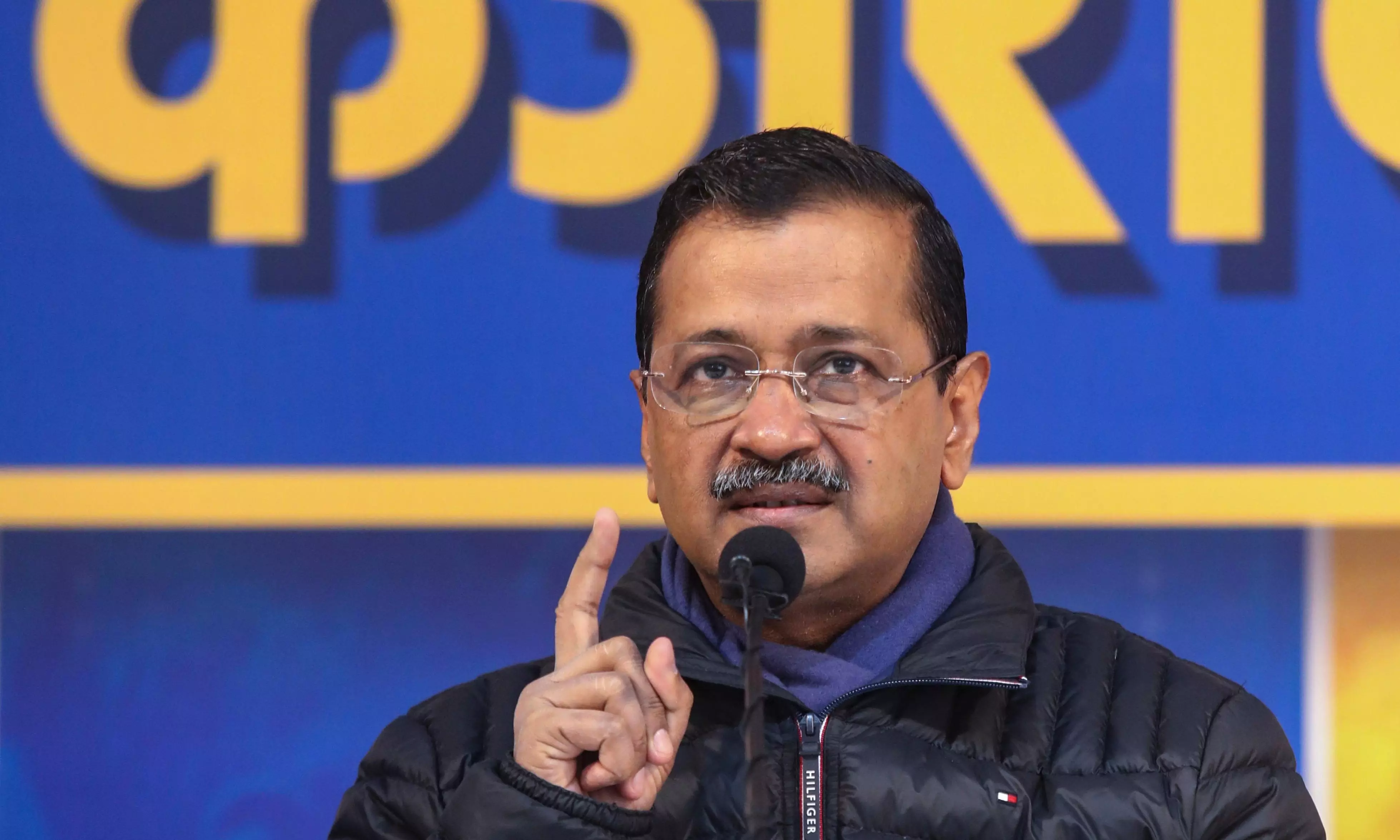 Delhi polls | BJP distributing money, gold chains to buy votes: Kejriwal