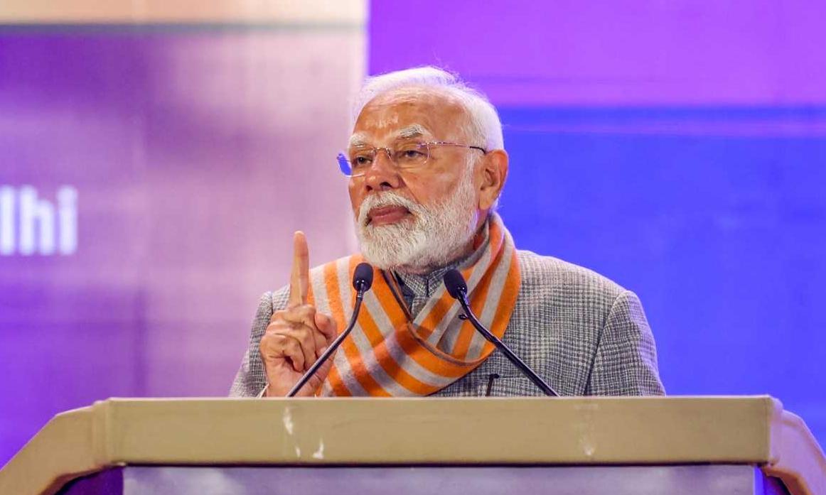 Maharashtra Pm Modi Meets Mahayuti Mlas Over Lunch