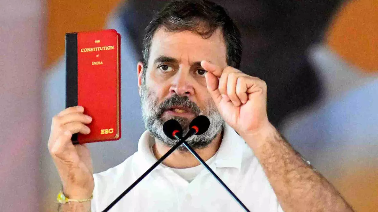 From Rahul’s ‘simple’ style statement, White T-Shirt is now a movement