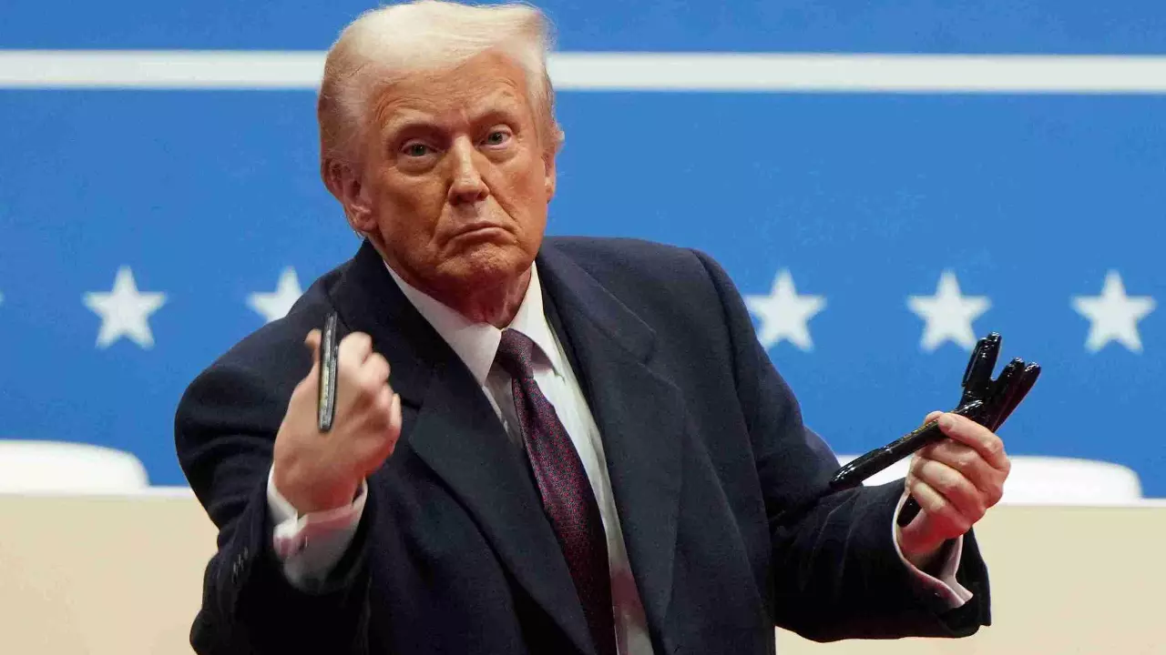 Trump inauguration swearing in ceremony