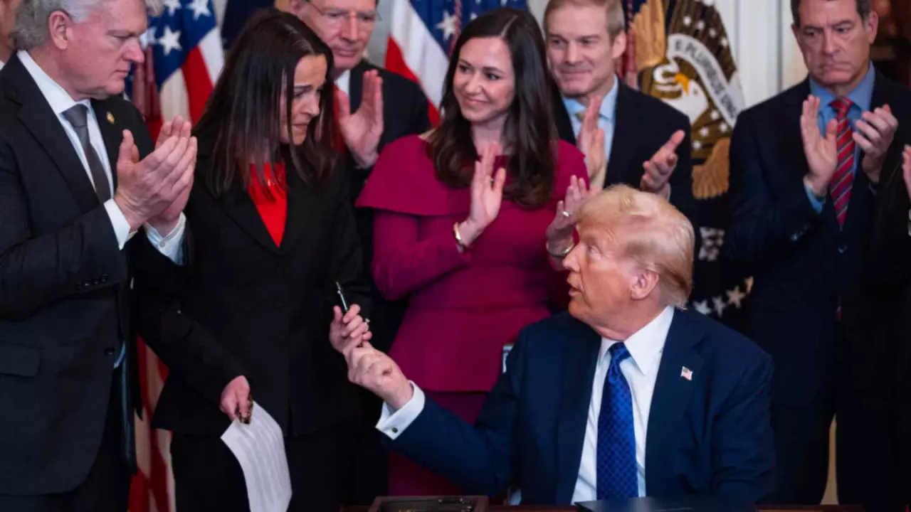 Trump slams ATC for Washington plane crash