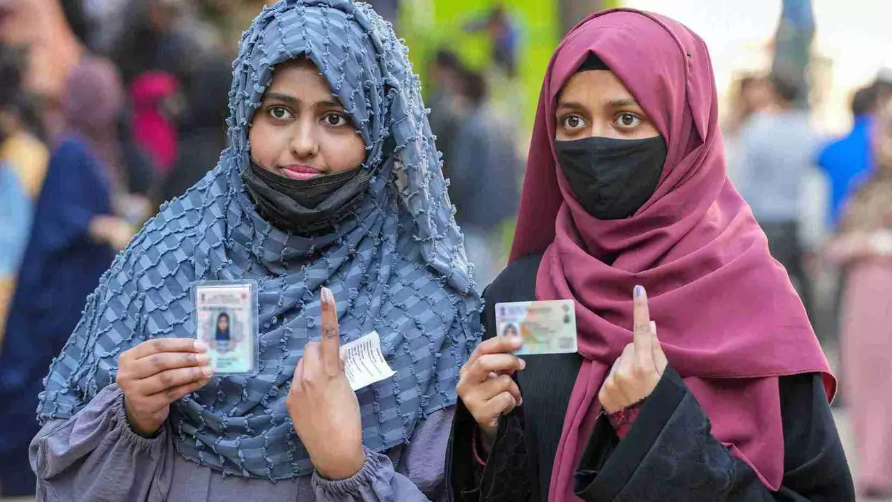 LIVE | BJP set to win Delhi after 27 years, say most exit polls