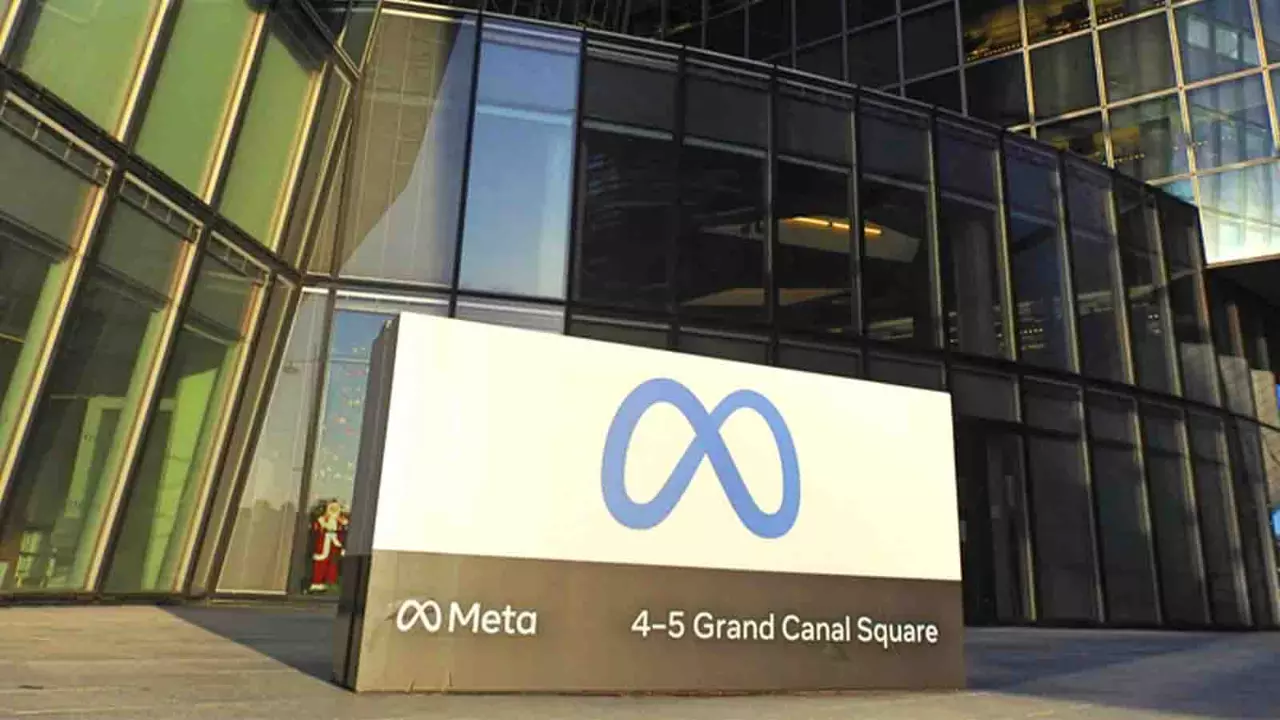 A photo of Metas headquarters in 4-5 Grand Canal Square