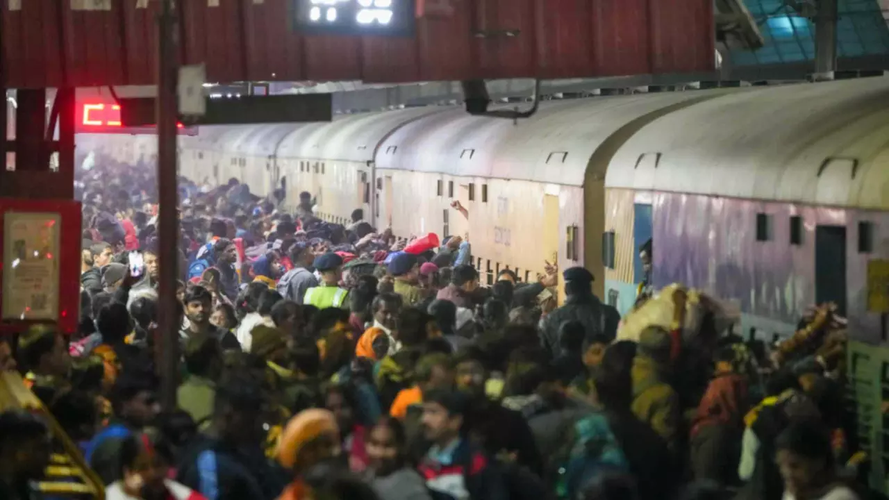 Delhi raliway station