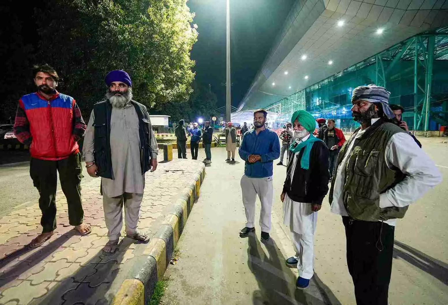 Second plane from US carrying 104 deportees lands in Amritsar