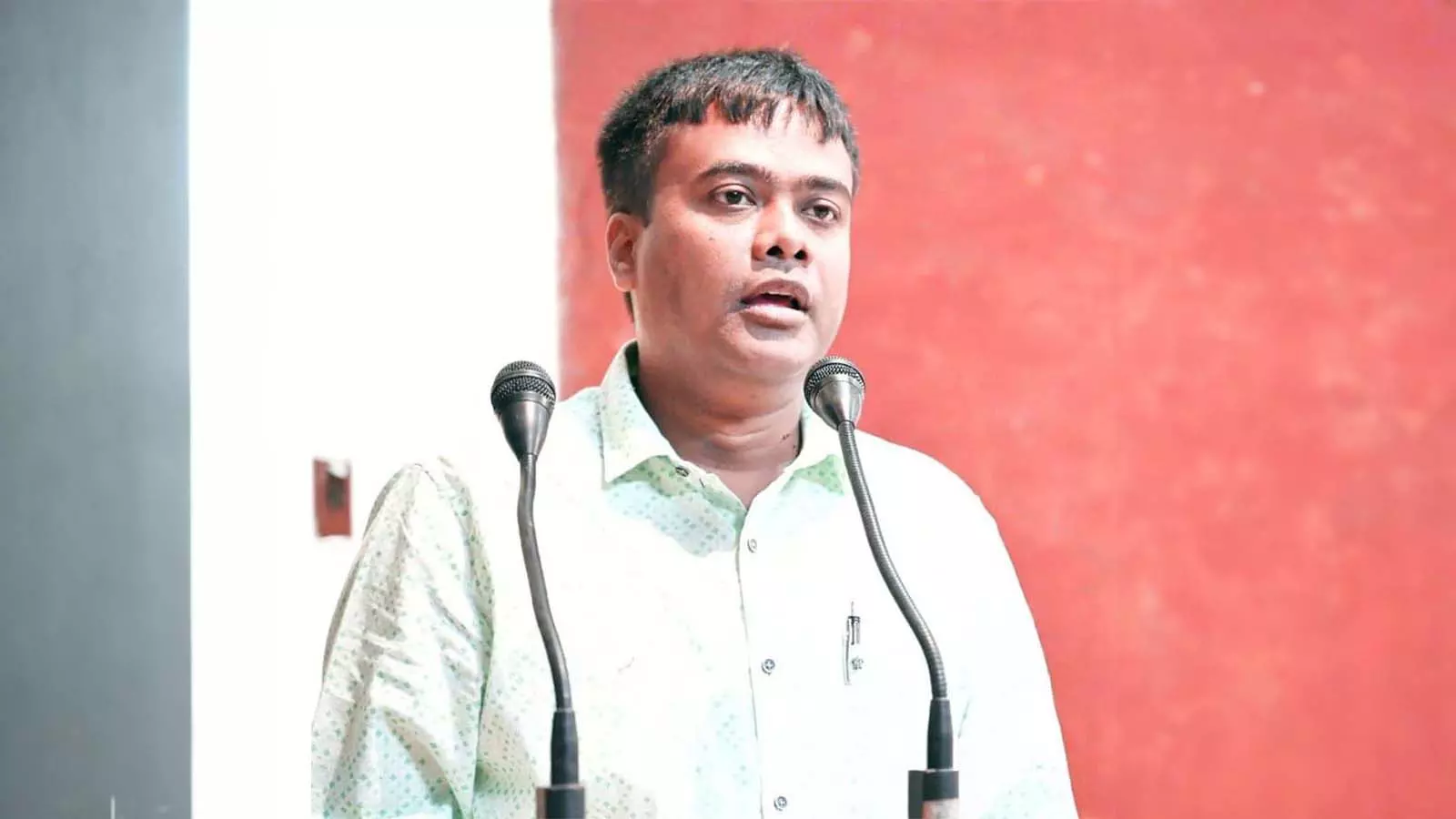 Award-winning Assamese poet Kamal Kumar Tanti emphasised that translation is a crucial bridge that enables communication and understanding between languages and cultures.