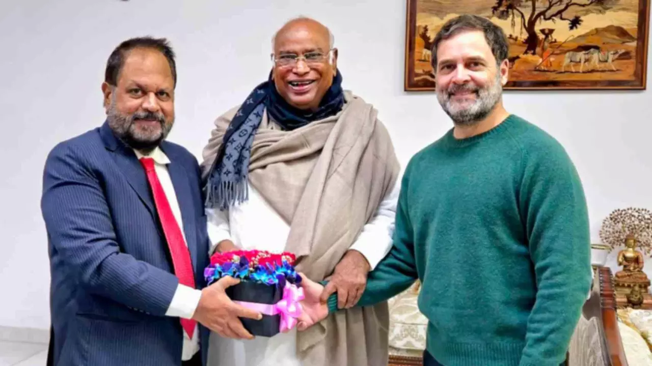 Visionless Modi govt tanked economy: Mallikarjun Kharge