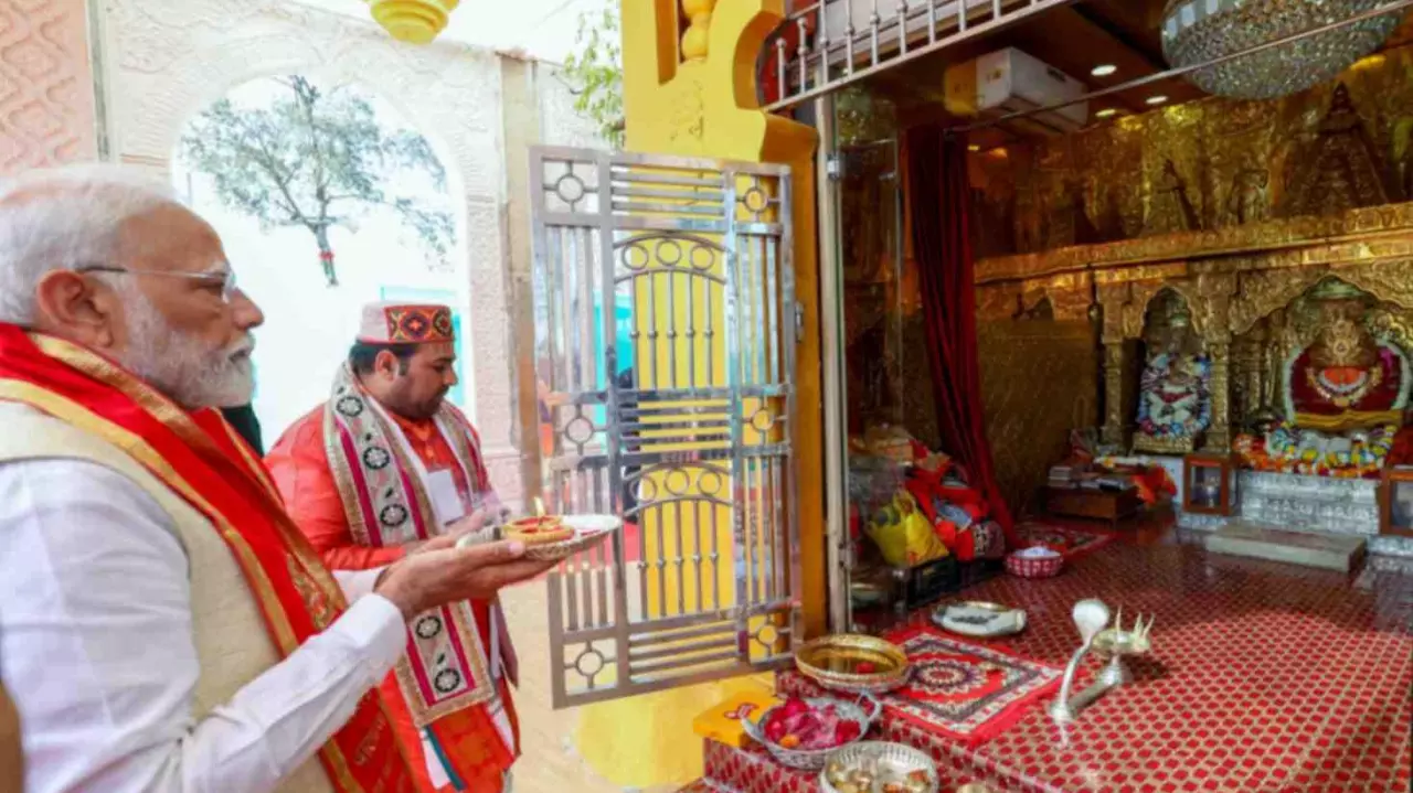 Modi takes ‘slave mentality’ dig at Opposition over Maha Kumbh flak