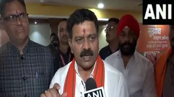 18,000 Chhattisgarh inmates take holy bath with Prayagraj water