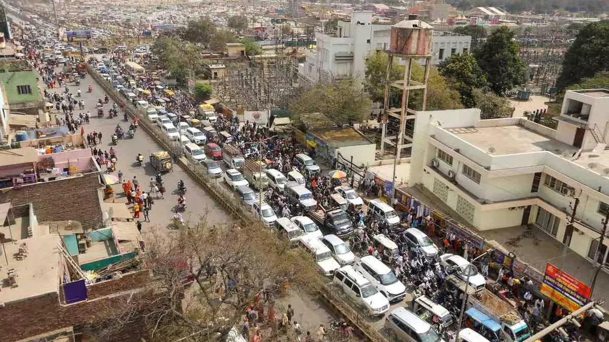 PRayagraj maha kumbh traffic jam PRayagraj maha kumbh traffic jam