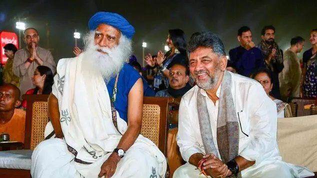 Sadhguru, DK Shivakumar