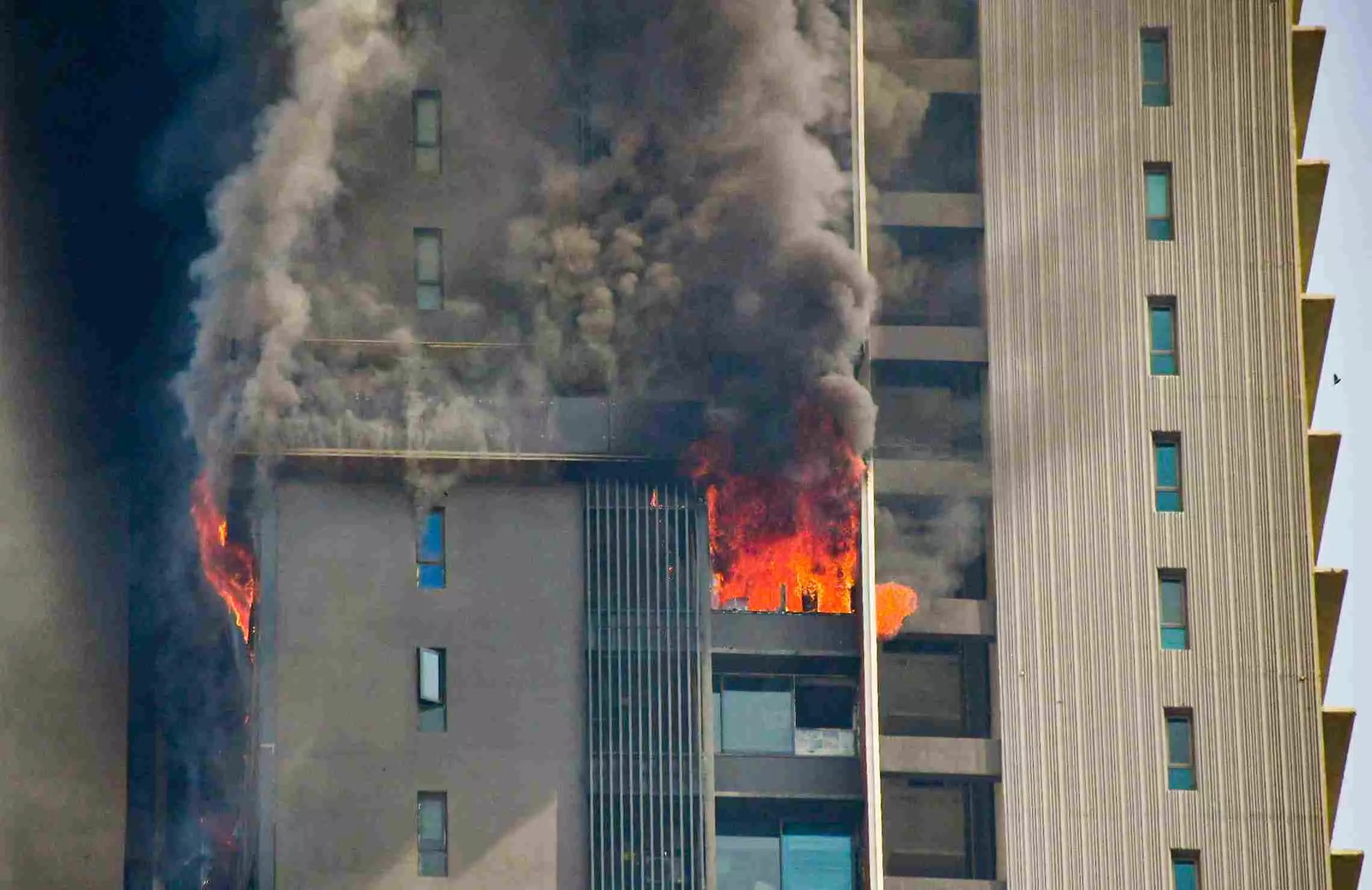 Mumbai, highrise, fire