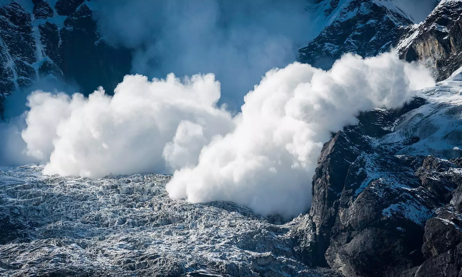 The primary cause of death in an avalanche is ‘asphyxia’ which is a condition when the body does not receive sufficient oxygen and begins to shut down