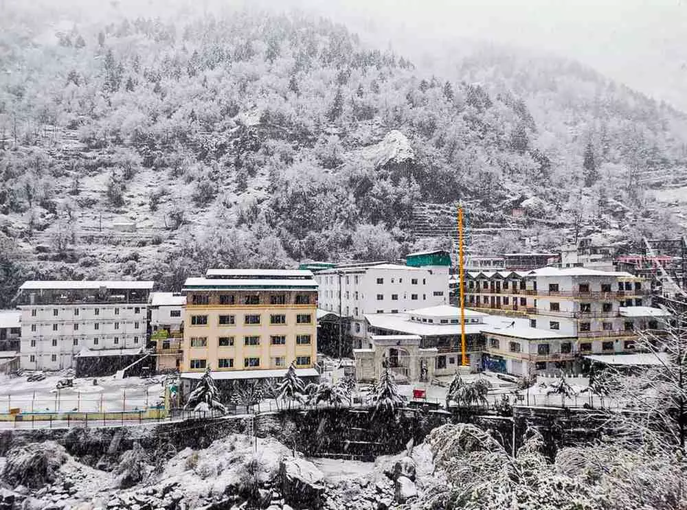 The area after receiving fresh snowfall, at Govind Ghat in Chamoli district of Uttarakhand, Friday, February 28. PTI