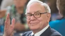 Trumps tariffs is act of war, says Warren Buffett