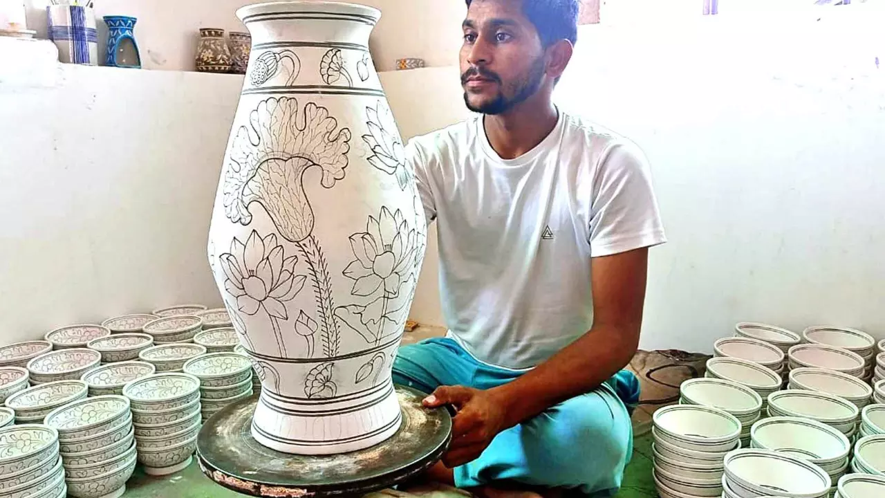 Blue Pottery Heritage: The Persian technique that India made its own