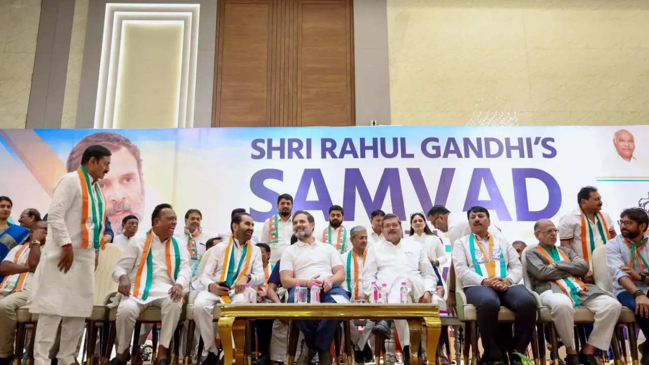 Need to remove Congress leaders who work for BJP: Rahul Gandhi
