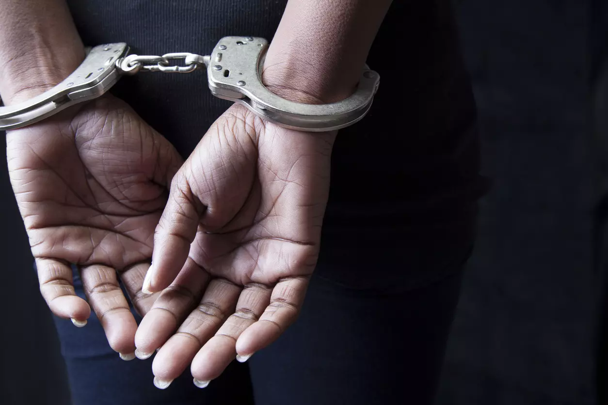 Gujarat: Mob attacks four foreign students for wearing footwear at dargah; five arrested Gujarat: Mob attacks four foreign students for wearing footwear at dargah; five arrested