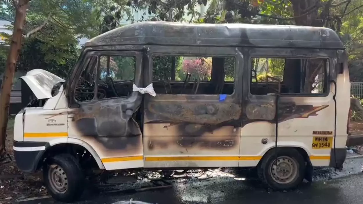 Pune: Four office-goers charred to death, five suffer burns as vehicle catches fire