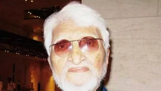 Art market booming: MF Husains Gram Yatra sets record, say gallerists