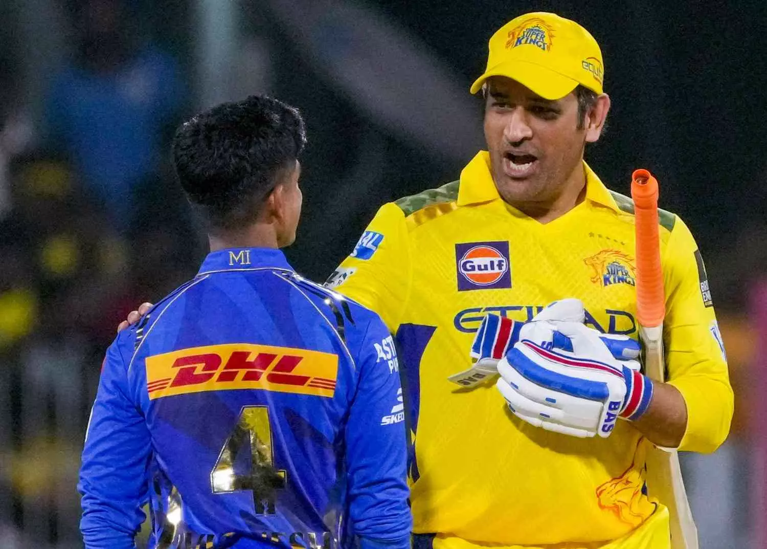 Words of appreciation from Dhoni to Vignesh. Photo: PTI