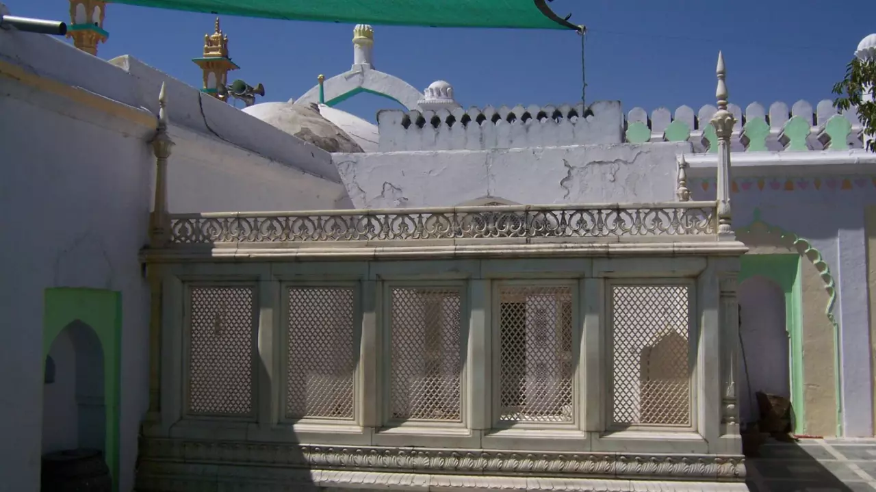 Aurangzeb’s tomb: Shiv Sena wants removal of ‘protected monument’ status