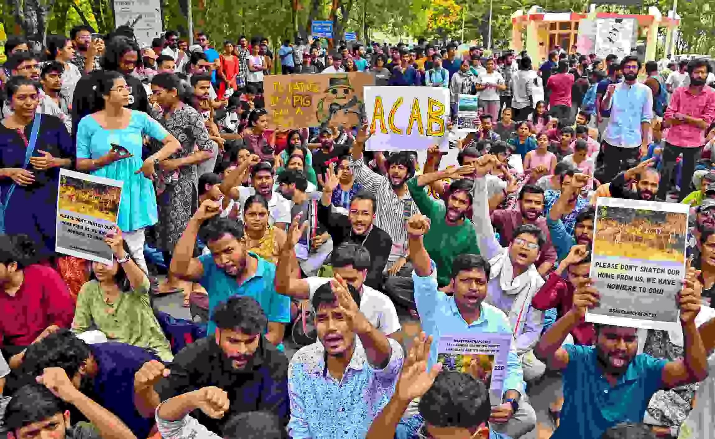 Why Hyderabad Univ students are clashing with police over Kancha Gachibowli land?