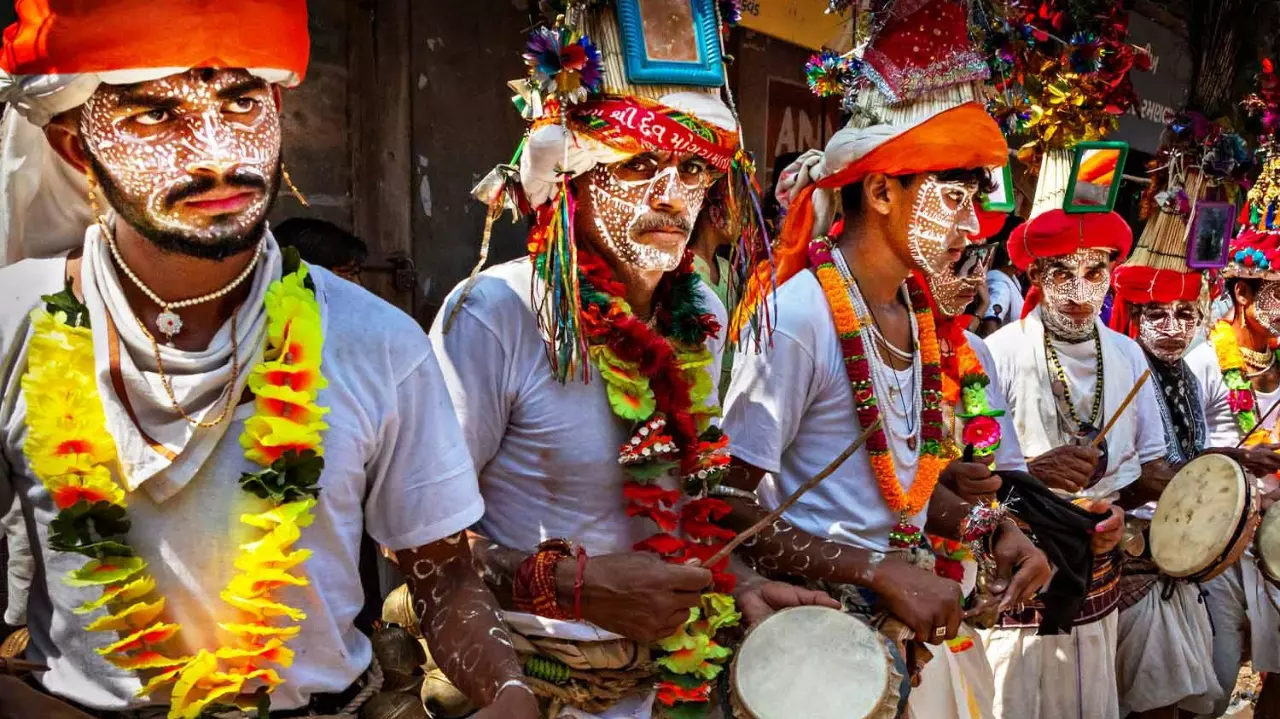 Gujarat tribal MLAs against Hindutva push