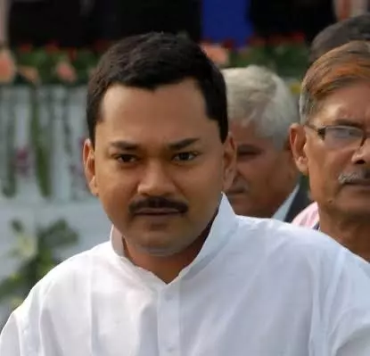 Amit Shah says papa will continue as CM of Bihar, says Nitishs son
