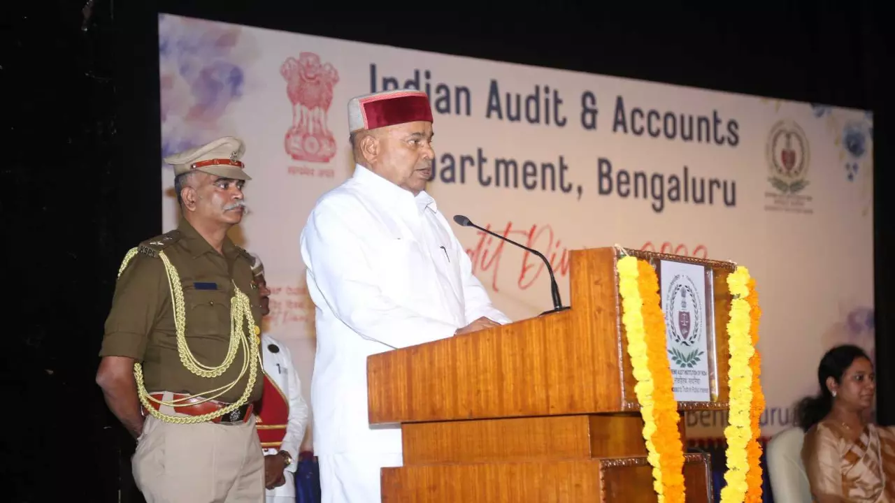 Karnataka govt mulls moving SC against governor over Muslim quota bill