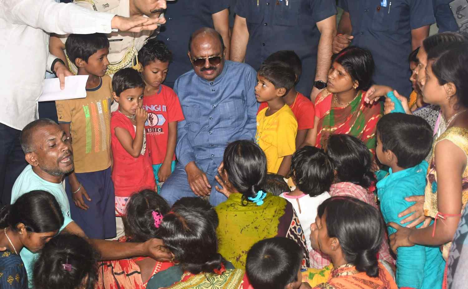 Bengal Governor defies Mamata, meets Murshidabad riot victims