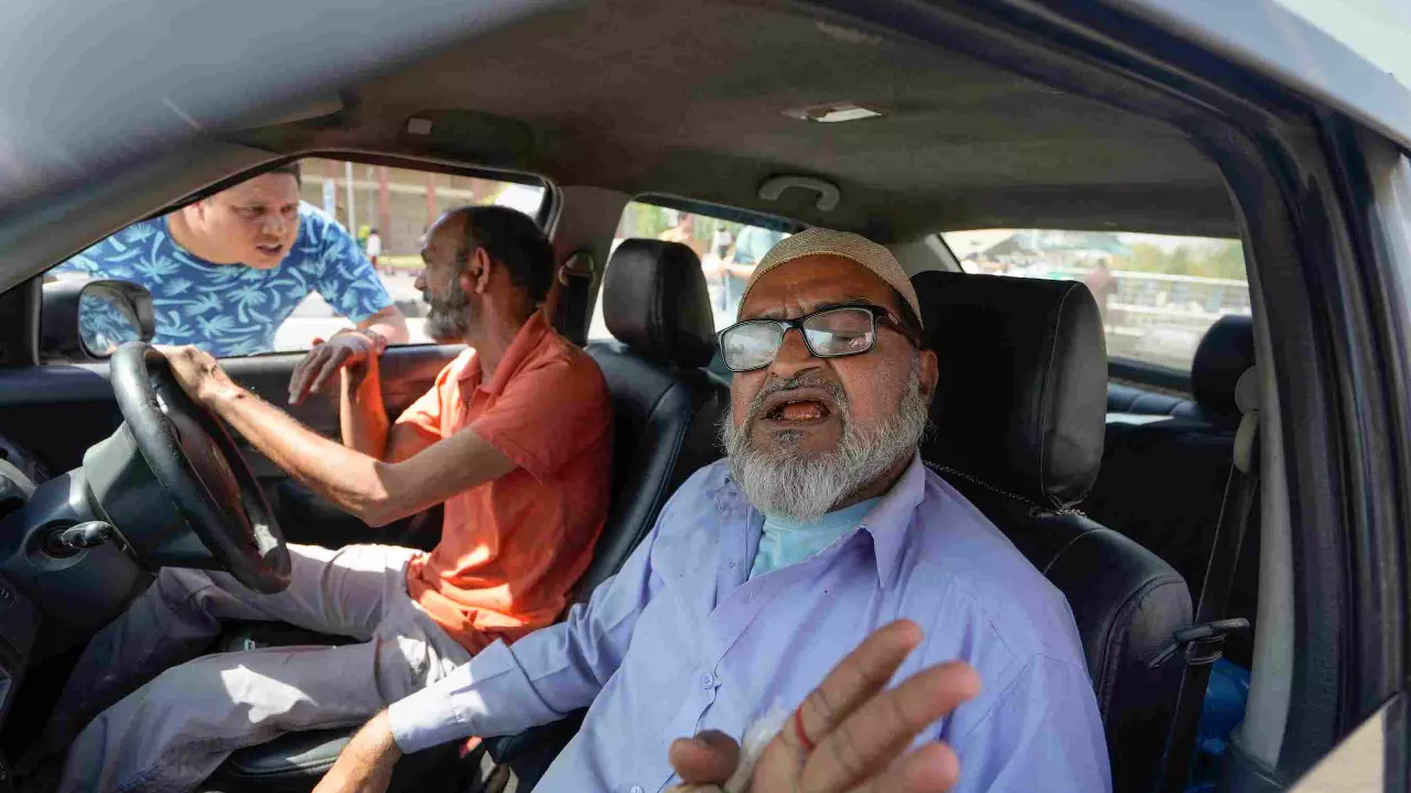 India suspends visa services to Pakistani nationals with immediate effect India suspends visa services to Pakistani nationals with immediate effect