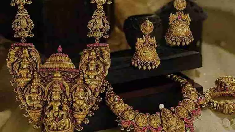 How temple jewellery is adding an oomph to bridal fashion