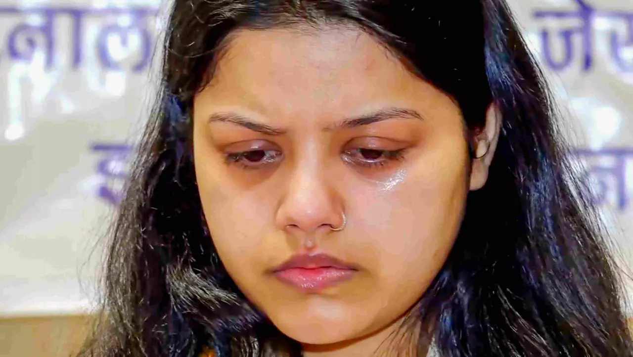 Pahalgam attack: NCW backs slain Navy officers wife over her online trolling