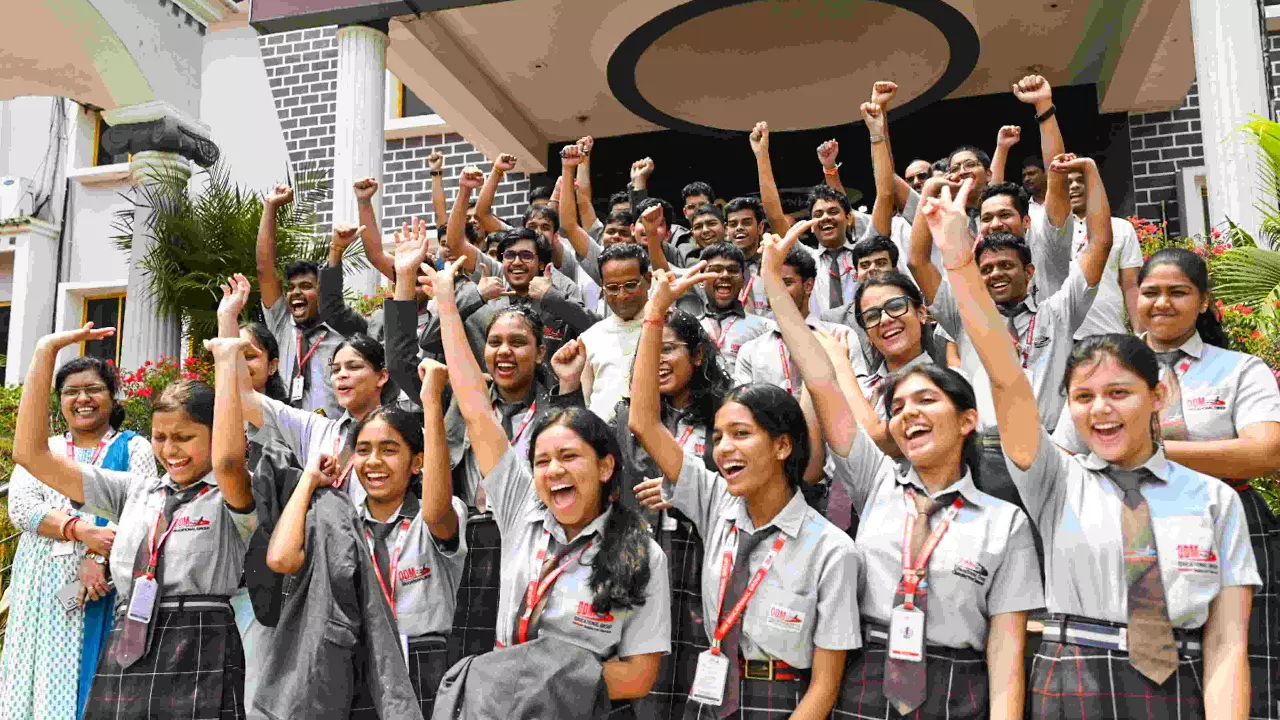 Class 10 CBSE results out; 93 pc students pass exam, girls outperform boys