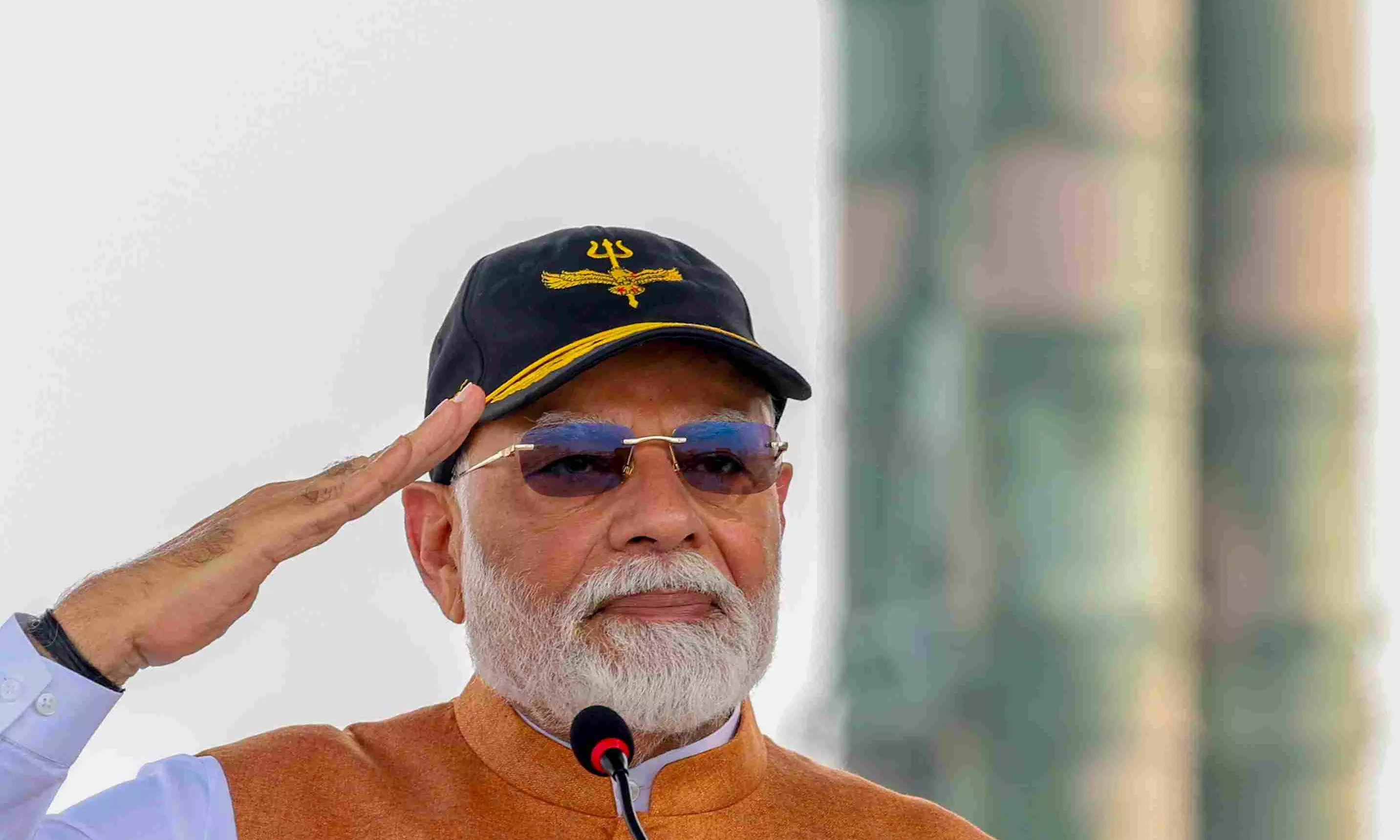 ‘Lakshman rekha’ for Pak very clear, will give befitting reply to terror attack: PM Modi