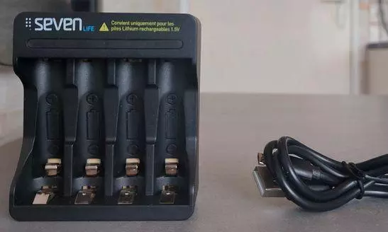 lithium battery charger lithium battery charger