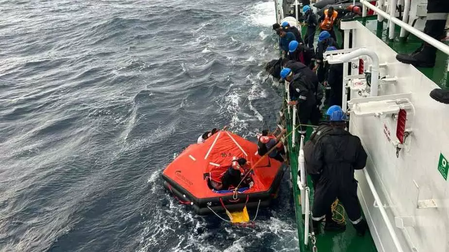 Kerala to contain environmental, economic risks after sinking of container ship Kerala to contain environmental, economic risks after sinking of container ship