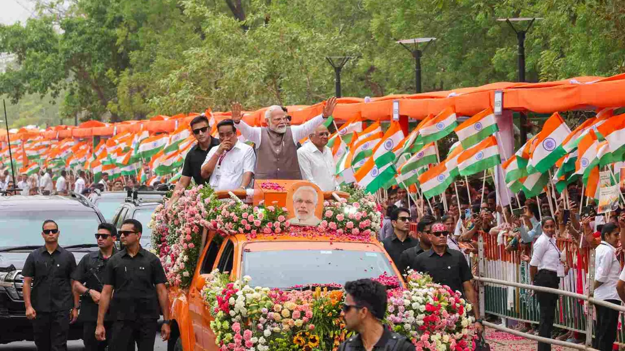 PM Modi slams 1947 Kashmir policy, flays Cong for ignoring Sardar Patels advice PM Modi slams 1947 Kashmir policy, flays Cong for ignoring Sardar Patels advice