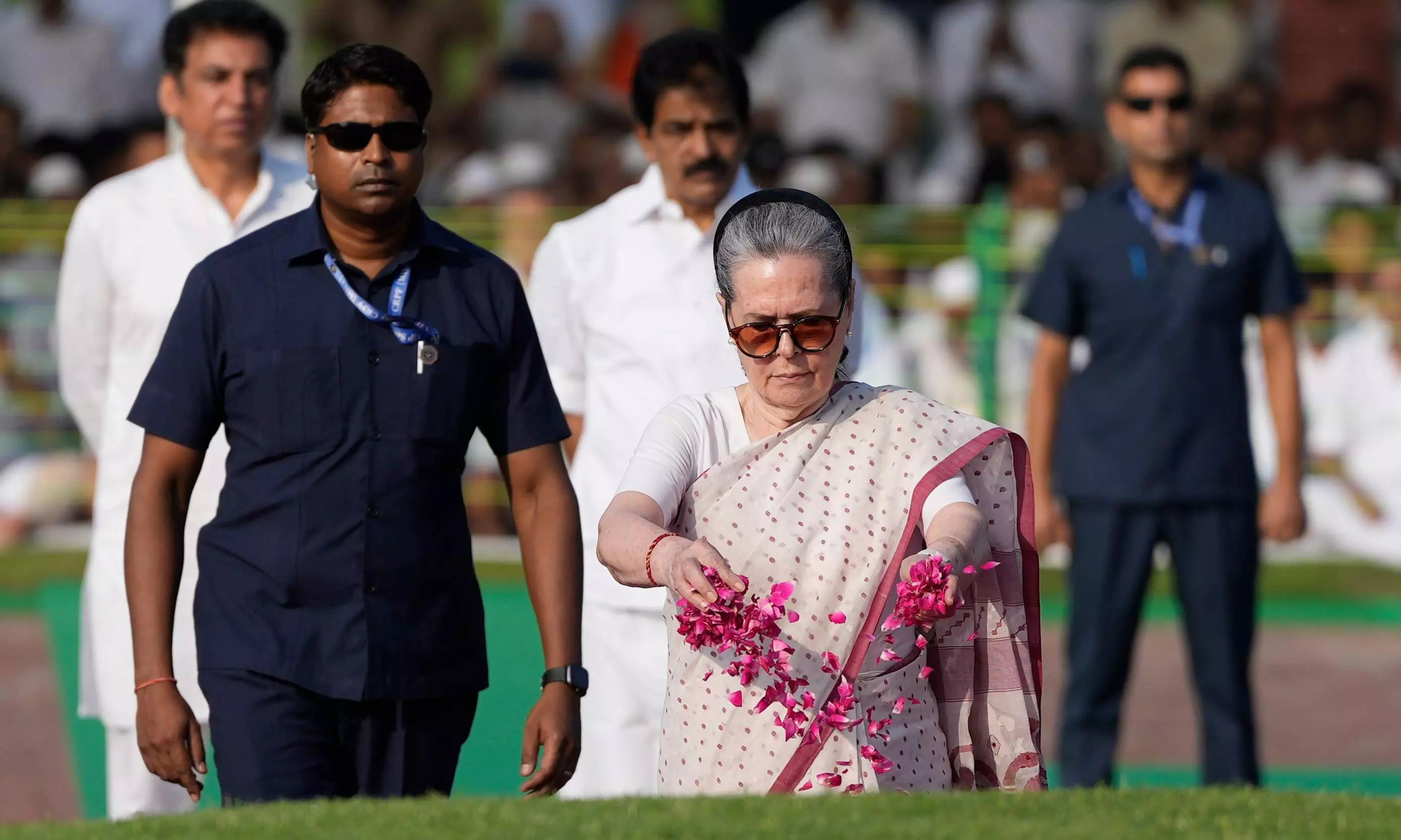 ‘Fearless guardian of democracy’: Congress pays tribute to Nehru on 61st death anniversary ‘Fearless guardian of democracy’: Congress pays tribute to Nehru on 61st death anniversary