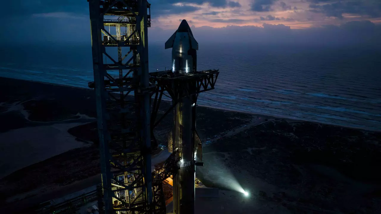 SpaceX’s starship launch ends in chaos after spacecraft loses control mid-flight