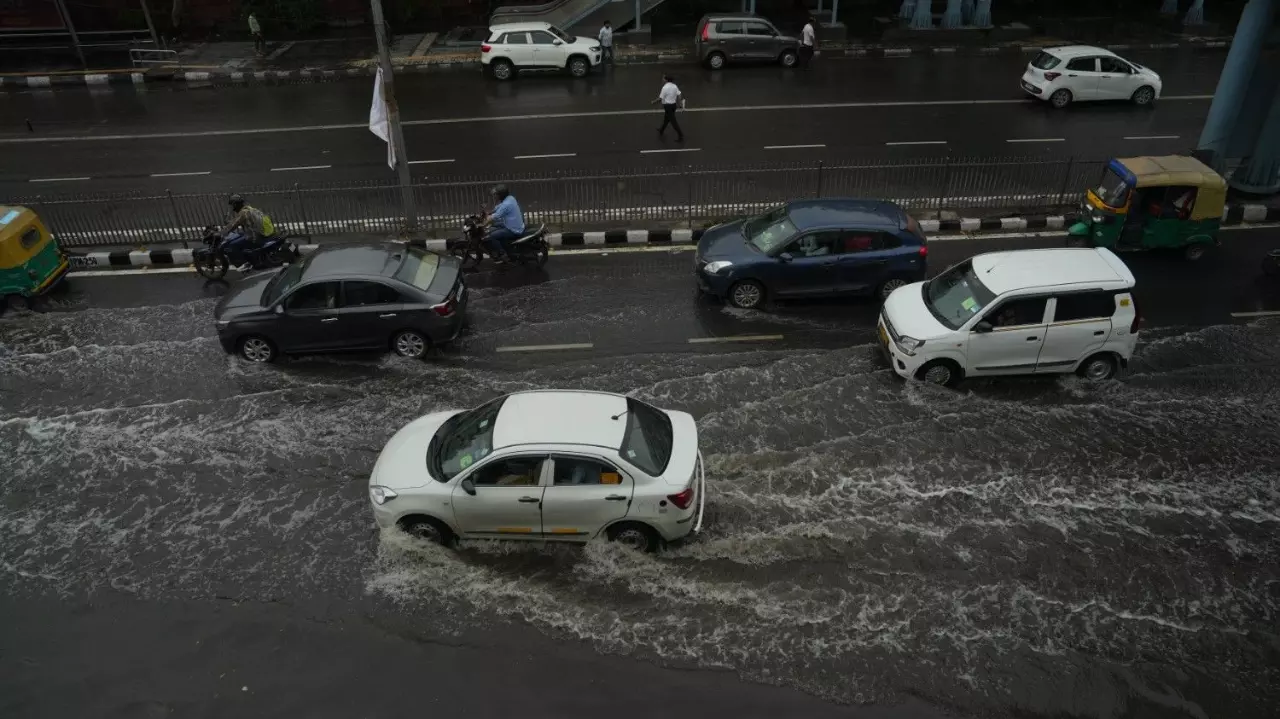 Delhi braces for heavy rain, thunderstorms as IMD issues orange alert