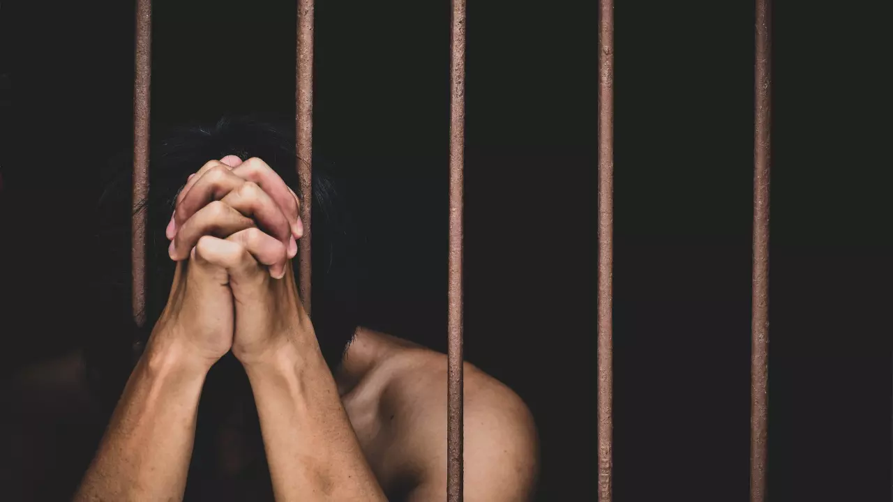 Man arrested after walking around with sister-in-laws severed head