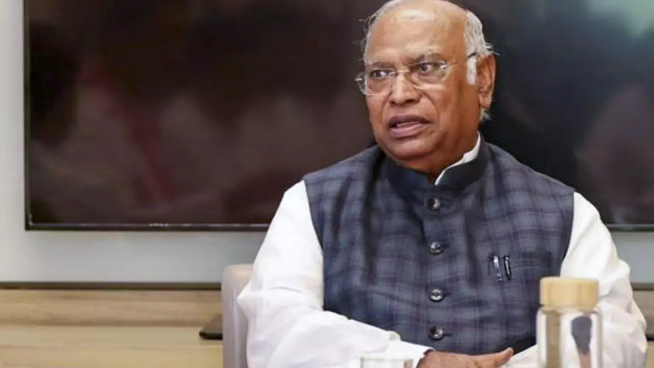 Mallikarjun Kharge hospitalised in Bengaluru, condition stable, says son