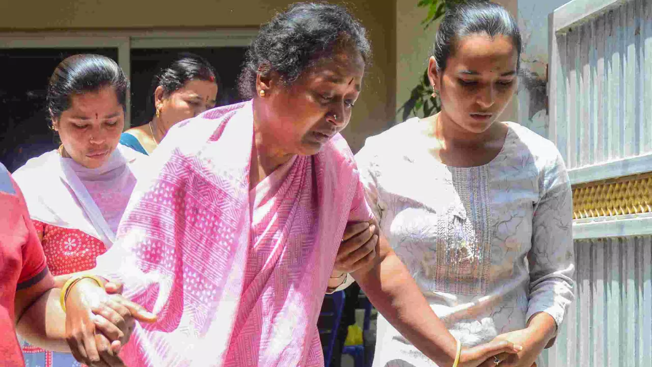 Bengaluru stampede: Fatal twist for dental student, Bosch employee; kin recount teary tales