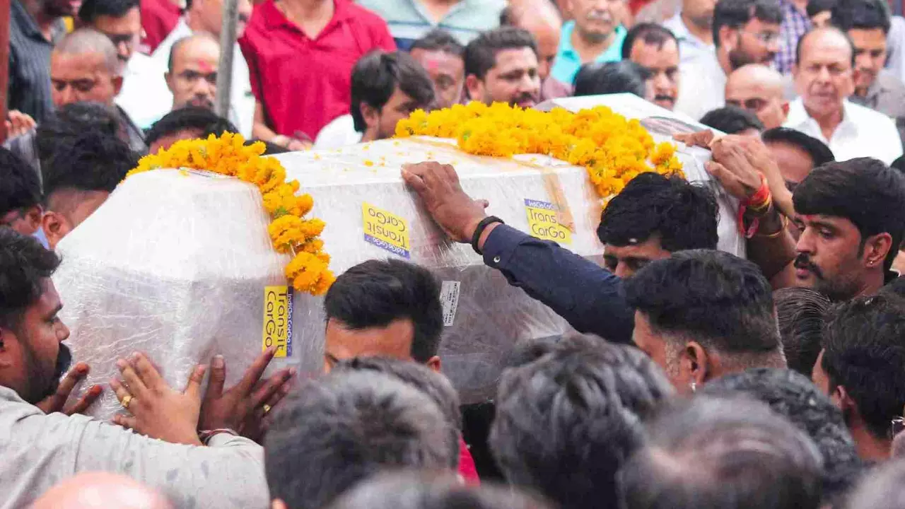 Indore couple Meghalaya Indore couple Meghalaya