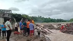 Pune bridge collapse